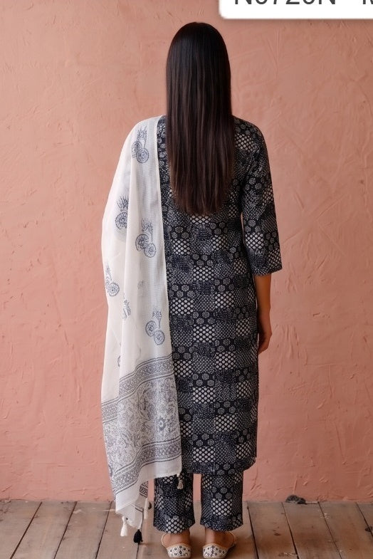 Elegant Black & White Printed Kurta Set with Dupatta